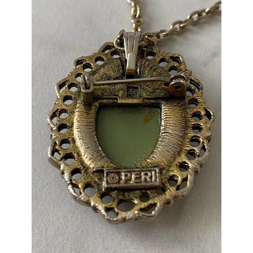 Vintage 1960s PERI Cameo Necklace Brooch / pendant faux cameo green - Picture 4 of 13